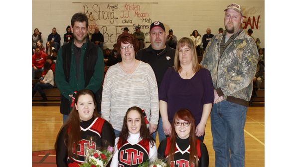 LT Basketball Cheerleaders1