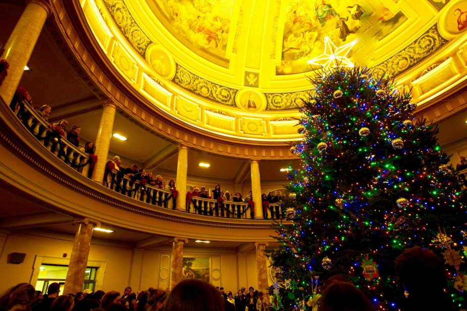 Marywood-Christmas-Tree-Lighting